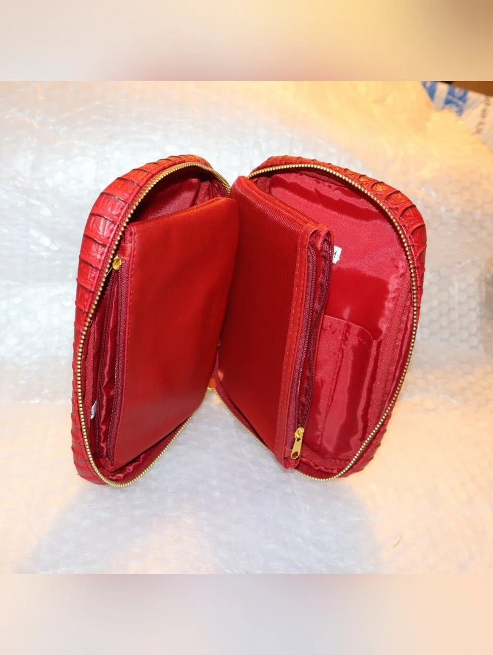 Nordstrom luxury‎ cosmetic  small pouch  embossed Croc Beauty Bag